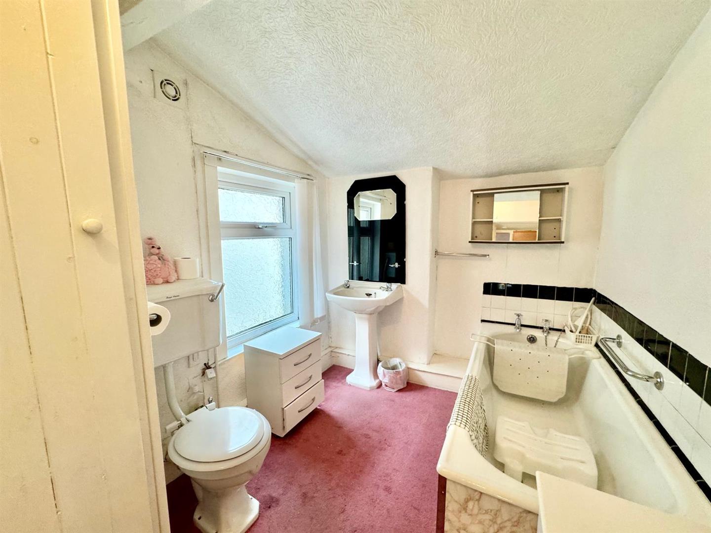 PHOTO-2025-10-10-15-36-01 (6).jpg